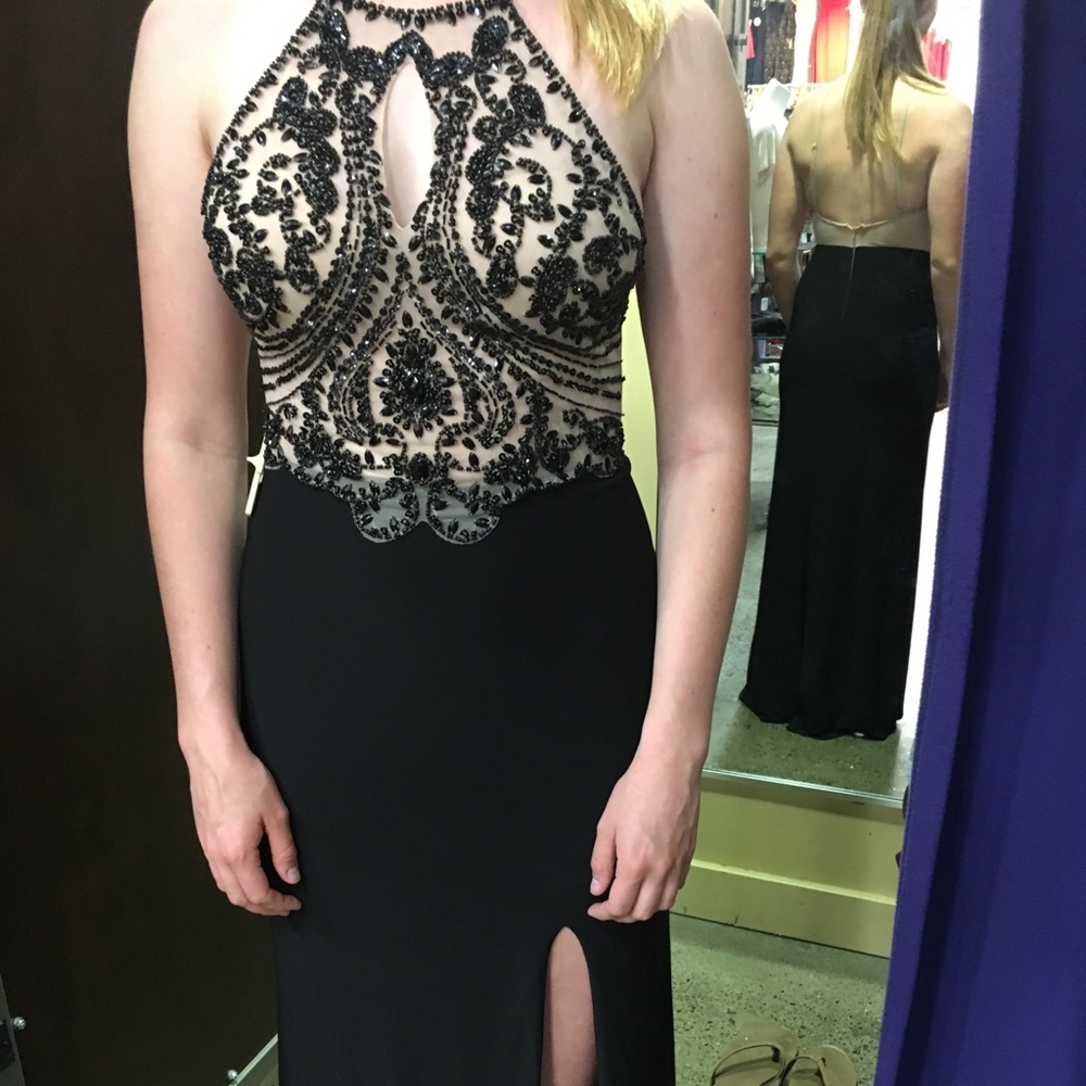 Floor length formal prom/homecoming dress